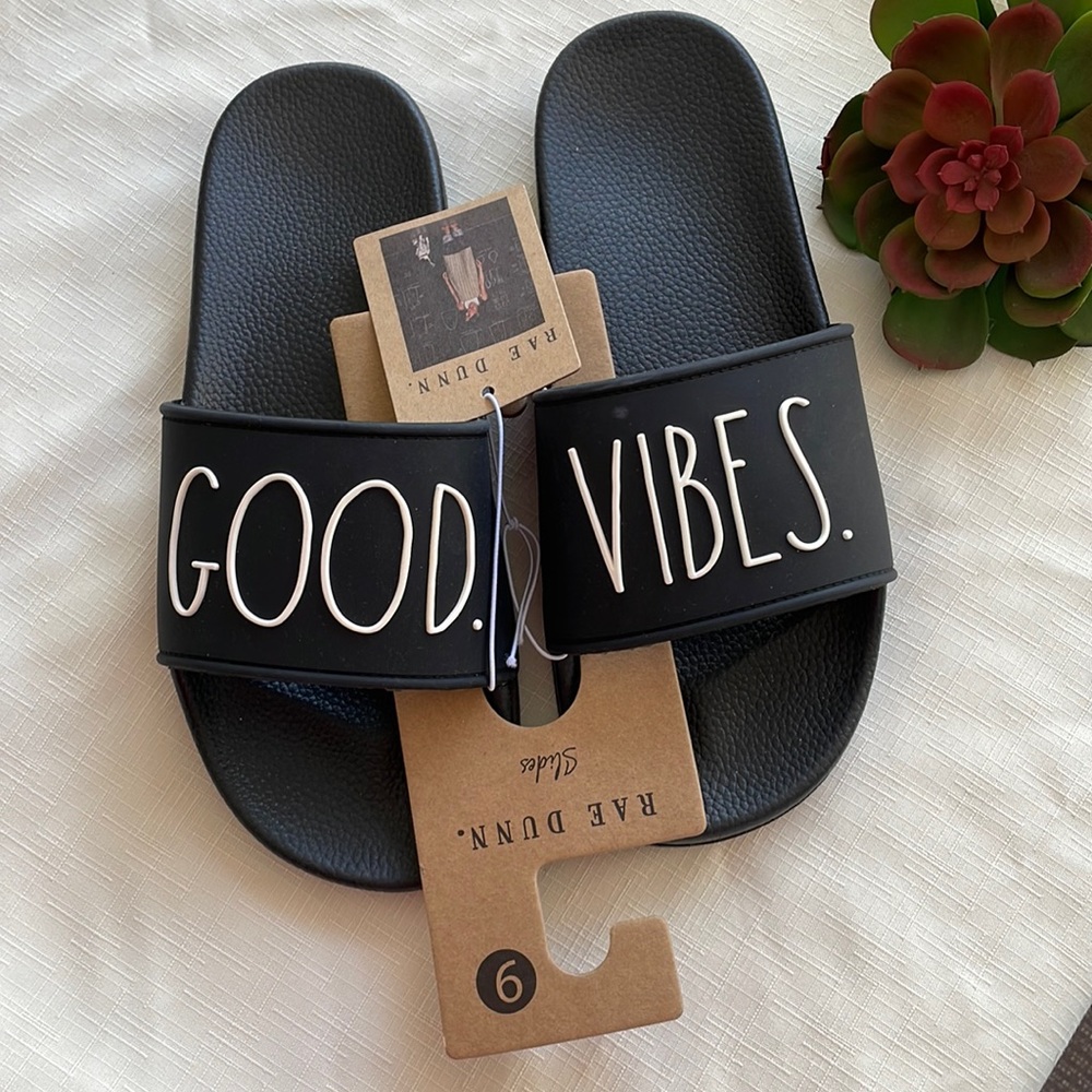 NWT Rae Dunn GOOD VIBES Slide Sandals